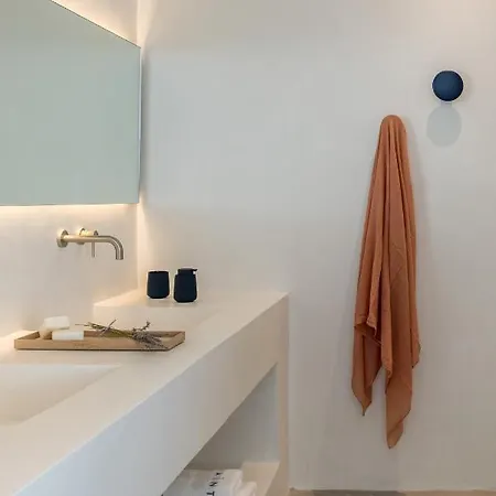 Saint Santorini Hotel