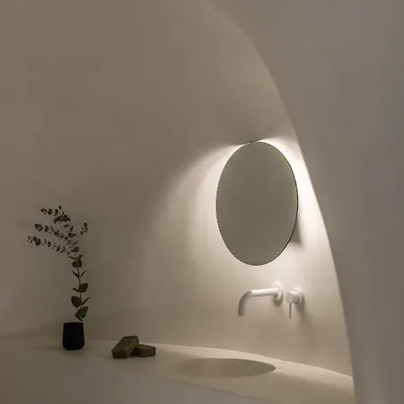 Saint Santorini Hotel 5*