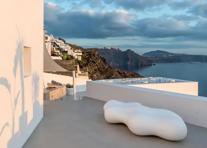 Hotel Saint Santorini 5*
