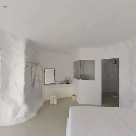 Saint Santorini Hotel 5*