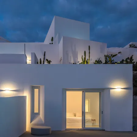 Saint Santorini Hotel 5*