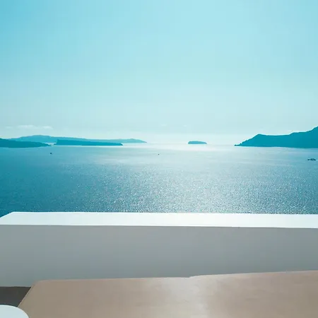 Saint Santorini أويا