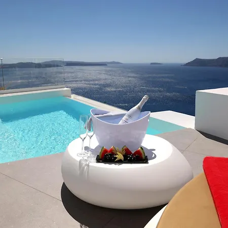 Saint Santorini 5*