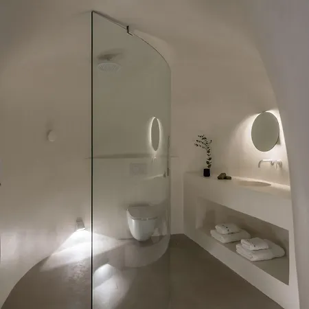 Saint Santorini أويا