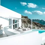 Saint Santorini Hotel 5*