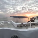 Saint Santorini 5*