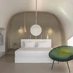 Saint Santorini Hotel