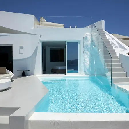 The Saint Hotel Oia (Santorini)