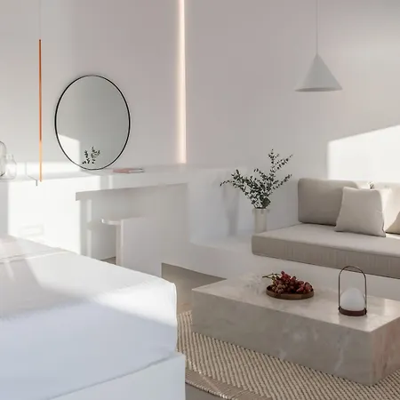 Saint Santorini Hotel