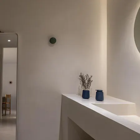 Saint Santorini Hotel 5*